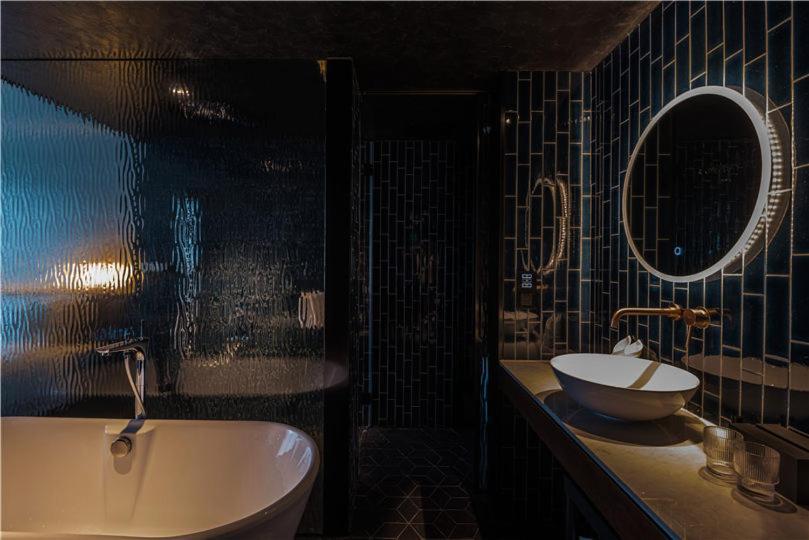 Neobridge Hotel Шанхай Екстериор снимка